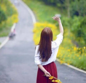 Meet your Posher, Lora